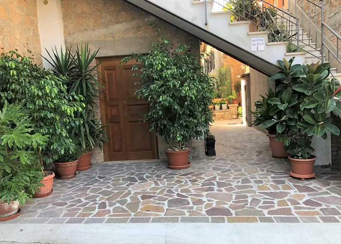 Industrial Chic House - Private Parking